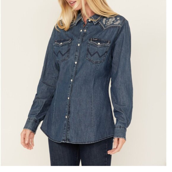 Wrangler Western Denim Shirt Womens XS Blue Retro Embroidered Long Sleeve Snap - Picture 1 of 6